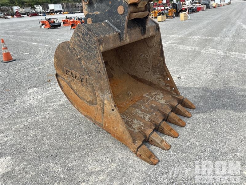 Sany SY225C Tracked Excavator Escavatori cingolati