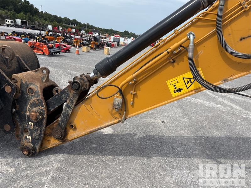 Sany SY225C Tracked Excavator Escavatori cingolati