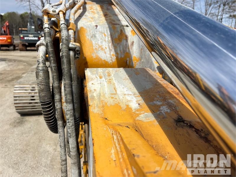 Sany SY225C9C5KL Tracked Excavator Escavatori cingolati