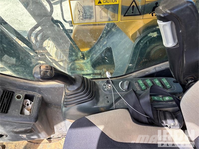 Sany SY225C9C5KL Tracked Excavator Escavatori cingolati