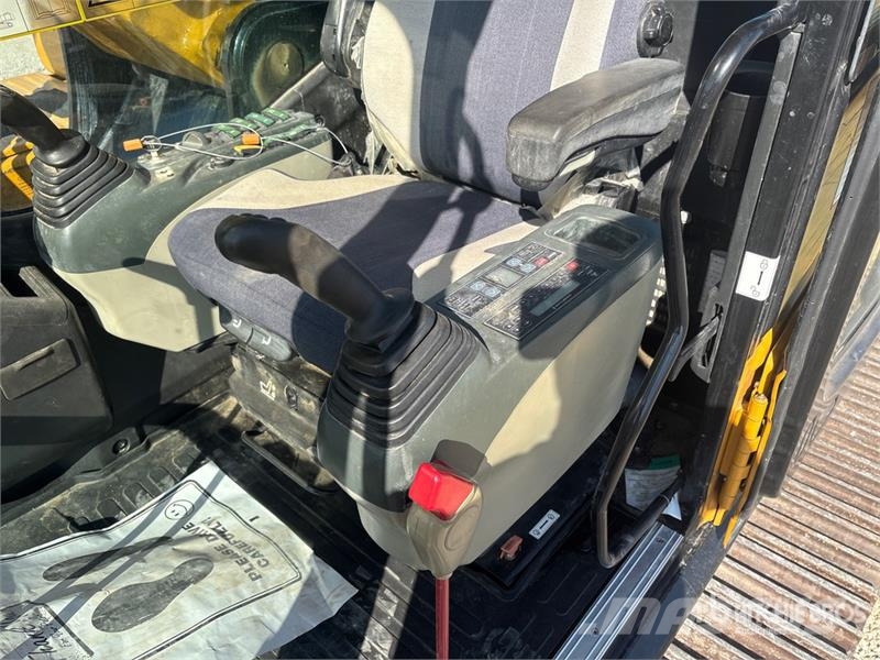 Sany SY225C9C5KL Tracked Excavator Escavadoras de rastos