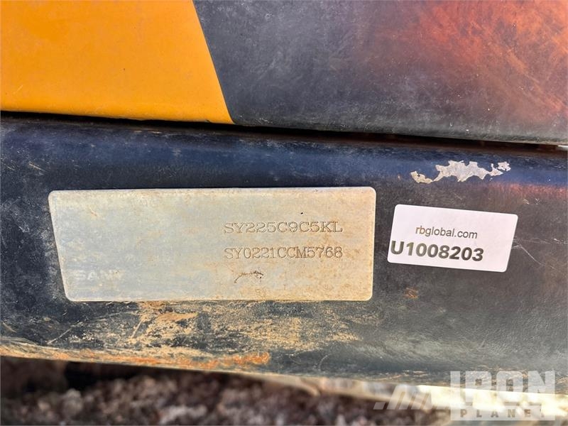 Sany SY225C9C5KL Tracked Excavator Escavatori cingolati