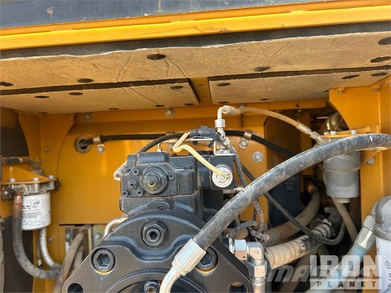 Sany SY365C LC Tracked Excavator Kāpurķēžu ekskavatori