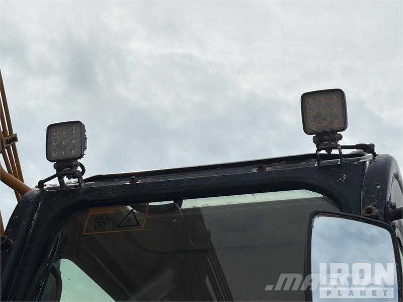 Sany SY365C9C5K Tracked Excavator Kāpurķēžu ekskavatori