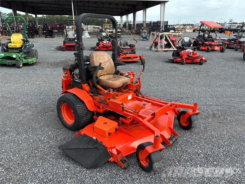 Scag STT-29DF1-SS Ride-On Lawn Mower Самохідні газонокосарки