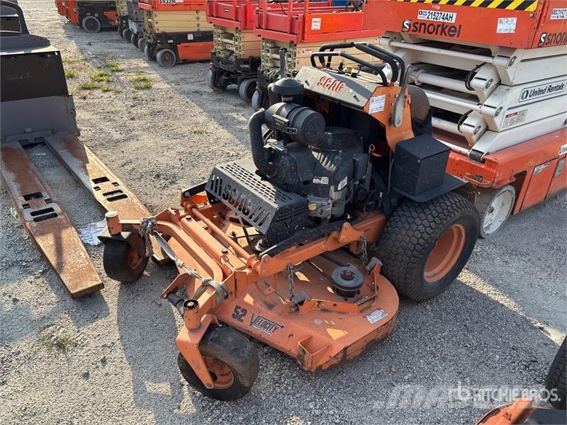 Scag V- ride II 4x2 Stand-On 52 in Lawn Mower Traktorske kosilice