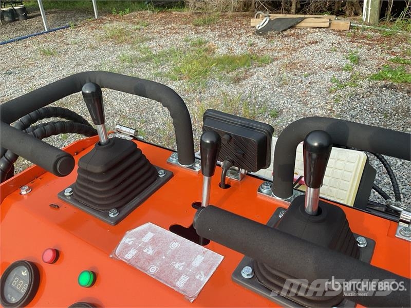 SDL00L SL36C Mini Compact Track Loader (Unused) Kompaktrakodók