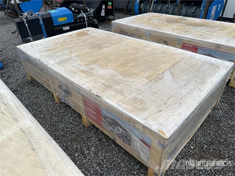 SDLC2030FT 20 ft x 30 ft Enclosed Carport (Unused) Stalen constructies
