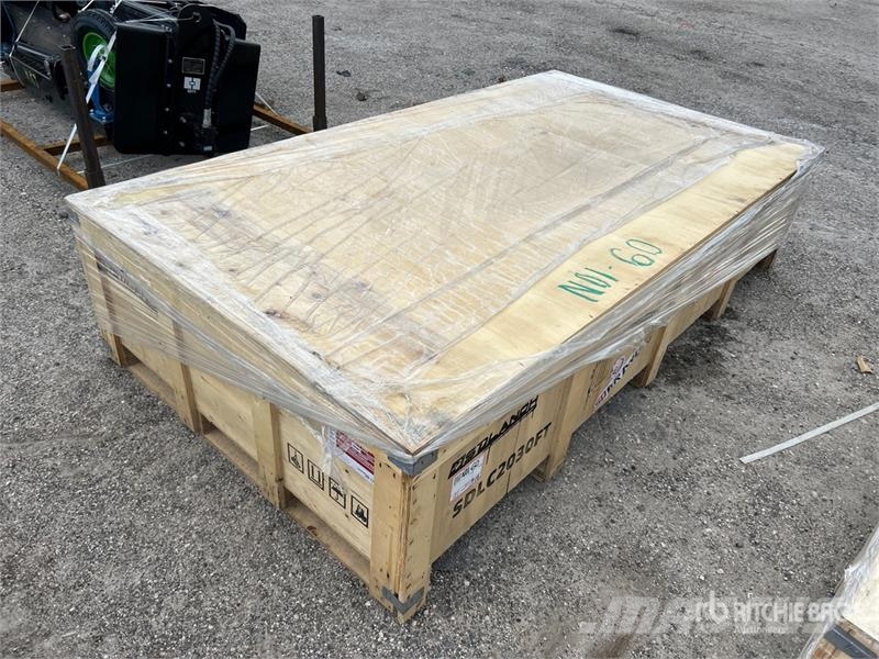 SDLC2030FT 20 ft x 30 ft Enclosed Carport (Unused) 철골 건물