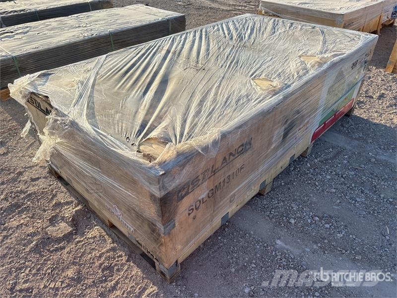  SDLGM1310F 13 ft x 10 ft Galvanized Metal Livestoc ماكينات وملحقات مواش أخرى
