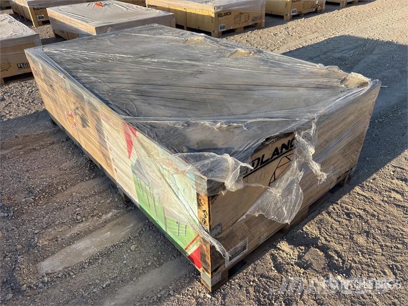  SDLGM1310F 13 ft x 10 ft Galvanized Metal Livestoc ماكينات وملحقات مواش أخرى