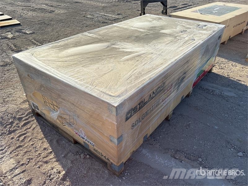 SDLGM1310F 13 ft x 10 ft Galvanized Metal Livestoc ماكينات وملحقات مواش أخرى