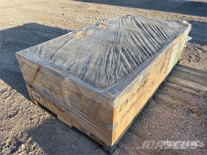  SDLGM1310F 13 ft x 10 ft Galvanized Metal Livestoc ماكينات وملحقات مواش أخرى