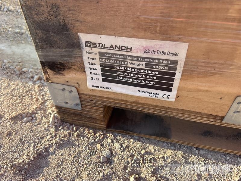  SDLGM1310F 13 ft x 10 ft Galvanized Metal Livestoc ماكينات وملحقات مواش أخرى