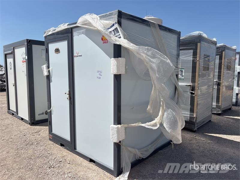  SDLMT 7 ft x 6 ft 8 in Portable Toilet (Unused) مكونات أخرى