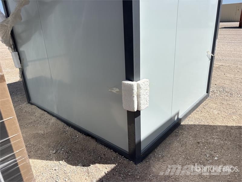  SDLMT 7 ft x 6 ft 8 in Portable Toilet (Unused) مكونات أخرى