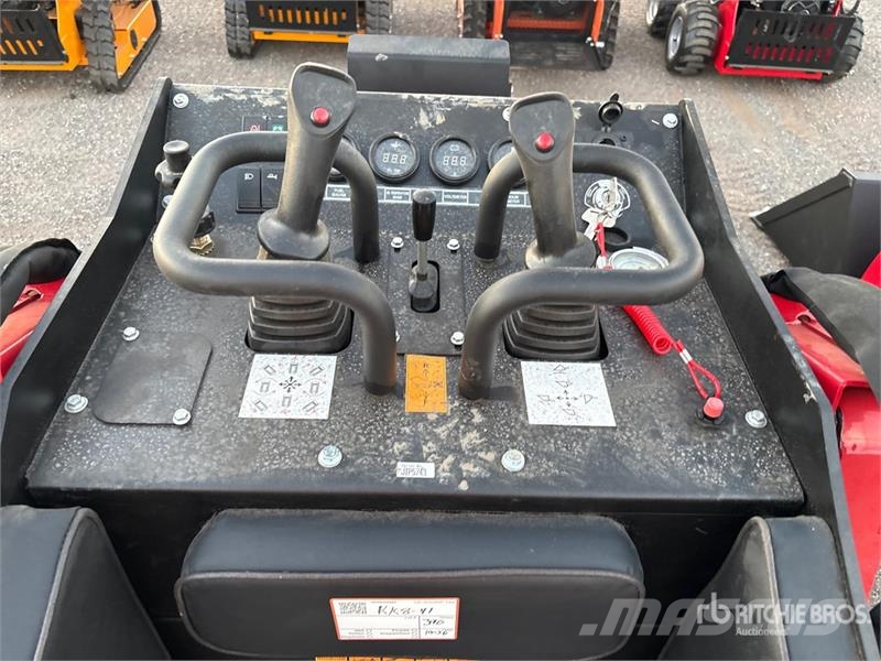  SDLOOL SL-1050K Mini Compact Track Loader (Unused) Šmykom riadené nakladače