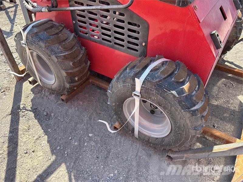  SDLOOL SL-323TZ Mini Skid Steer Loader (Unused) لوادر انزلاقية التوجيه