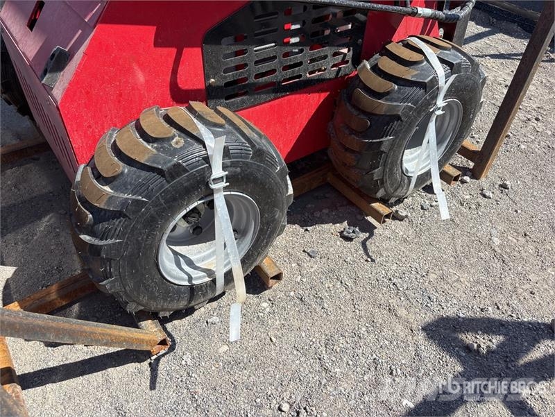  SDLOOL SL-323TZ Mini Skid Steer Loader (Unused) لوادر انزلاقية التوجيه