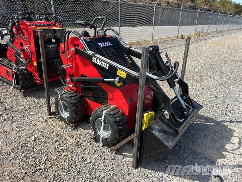 SDLOOL SL-323TZ Mini Skid Steer Loader (Unused) Chargeuse compacte
