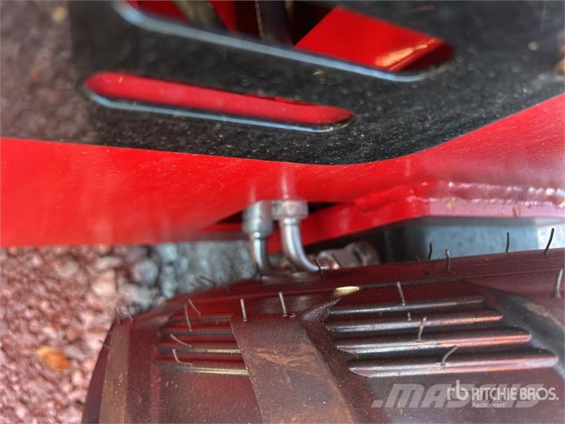  SDLOOL SL-323TZ Mini Skid Steer Loader (Unused) لوادر انزلاقية التوجيه