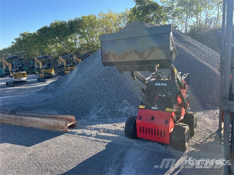  SDLOOL SL-323TZ Mini Skid Steer Loader (Unused) لوادر انزلاقية التوجيه