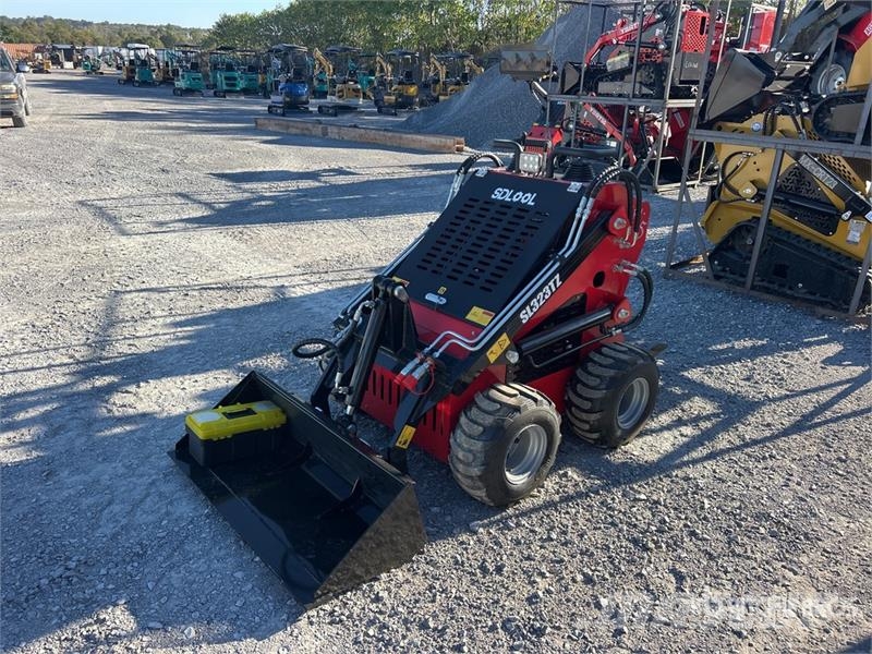  SDLOOL SL-323TZ Mini Skid Steer Loader (Unused) لوادر انزلاقية التوجيه