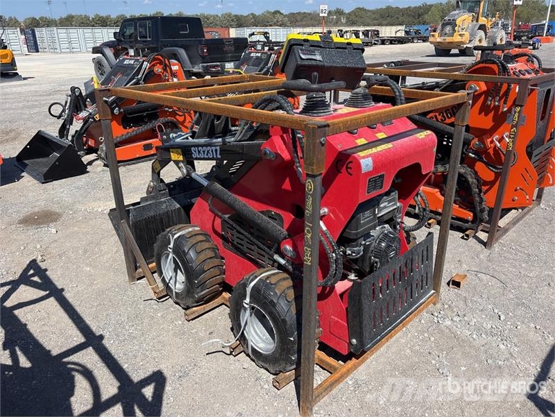  SDLOOL SL-323TZ Mini Skid Steer Loader (Unused) لوادر انزلاقية التوجيه