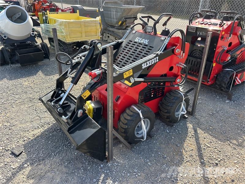 SDLOOL SL-323TZ Mini Skid Steer Loader (Unused) Chargeuse compacte