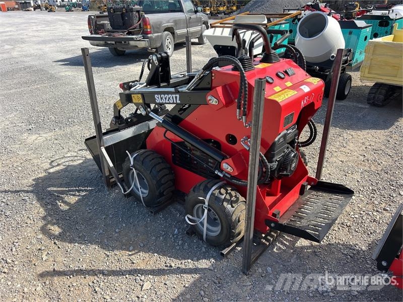 SDLOOL SL-323TZ Mini Skid Steer Loader (Unused) Chargeuse compacte