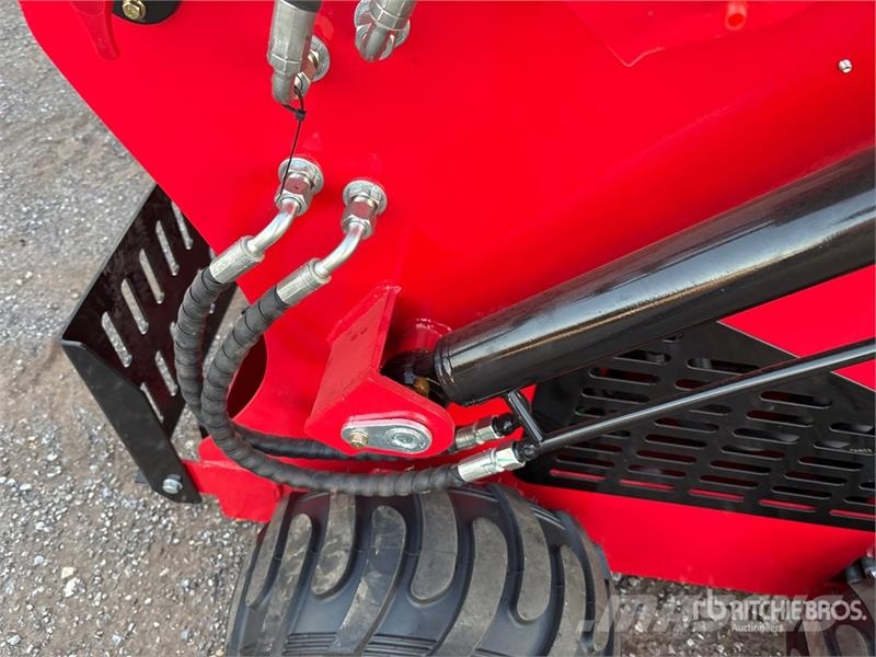  SDLOOL SL-323TZ Mini Skid Steer Loader (Unused) Šmykom riadené nakladače