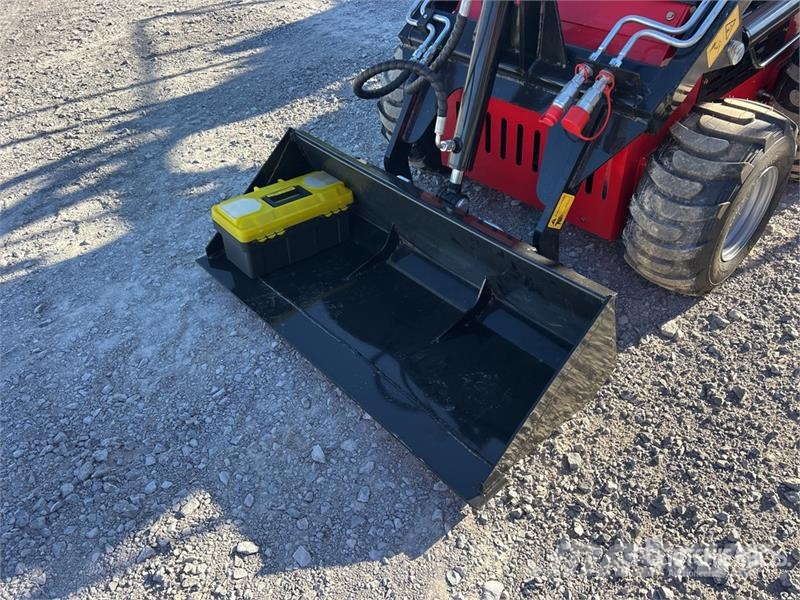  SDLOOL SL-323TZ Mini Skid Steer Loader (Unused) لوادر انزلاقية التوجيه