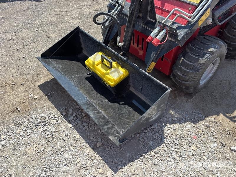  SDLOOL SL-323TZ Skid Steer Loader (Unused) لوادر انزلاقية التوجيه