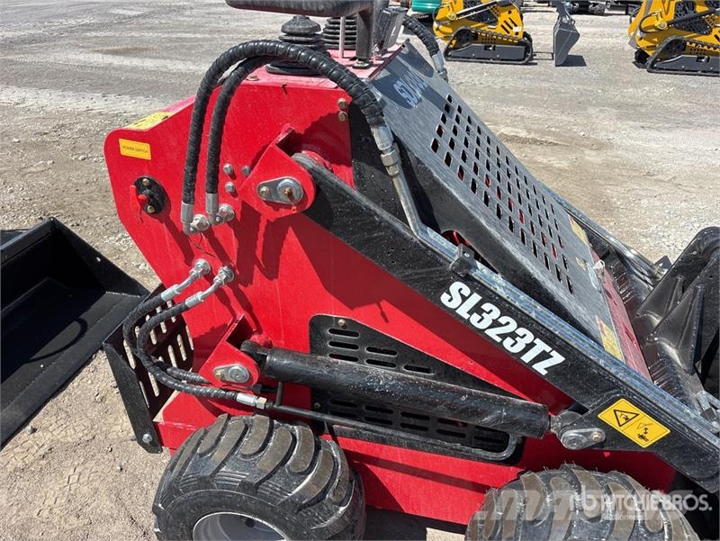  SDLOOL SL-323TZ Skid Steer Loader (Unused) لوادر انزلاقية التوجيه