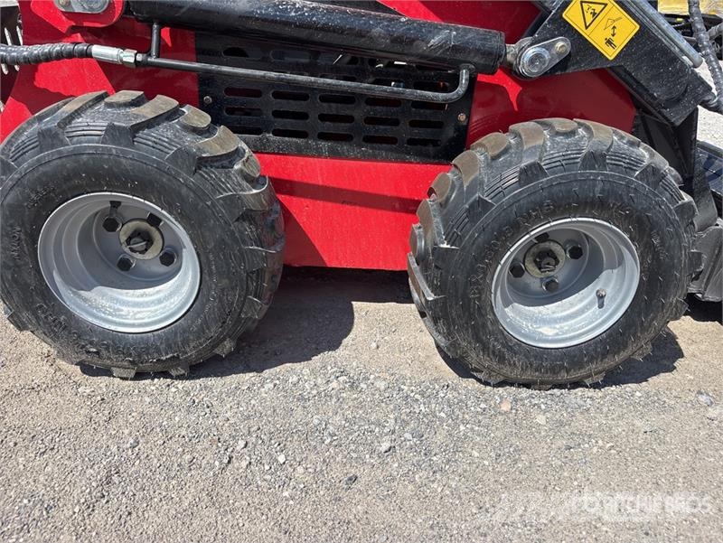 SDLOOL SL-323TZ Skid Steer Loader (Unused) لوادر انزلاقية التوجيه