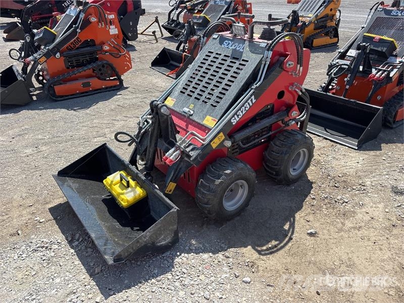  SDLOOL SL-323TZ Skid Steer Loader (Unused) لوادر انزلاقية التوجيه