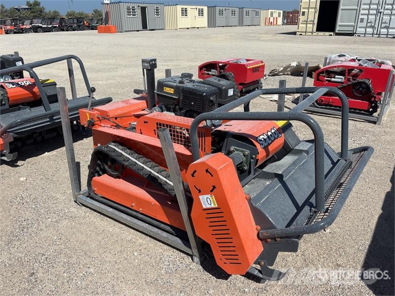 SDLOOL SL-LM1000Q Remote Control Crawler Lawn Mowe Riding mowers