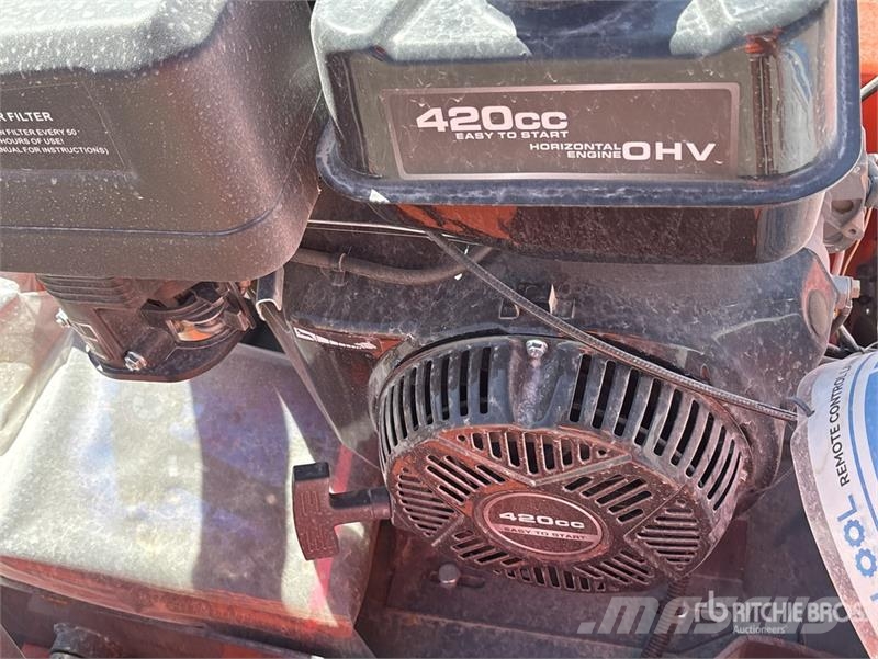 SDLOOL SL-LM1000Q Remote Control Crawler Lawn Mowe Riding mowers