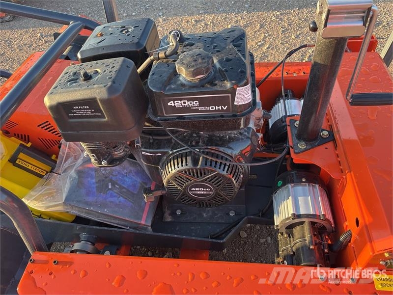 SDLOOL SL-LM1000Q Remote Control Crawler Lawn Mowe ركوب الحشائش