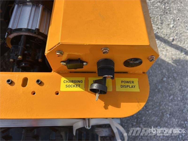 SDLOOL SL-LM1000Q Remote Control Lawn Mower (Unuse Trattorini tagliaerba