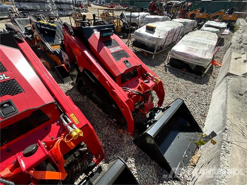 SDLOOL SL-V1000 Compact Track Loader (Unused) Kompaktrakodók