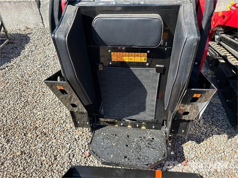 SDLOOL SL-V1000 Compact Track Loader (Unused) Kompaktrakodók