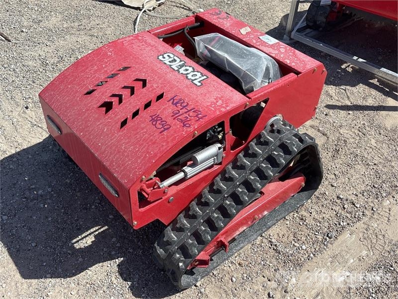 SDLOOL SL800 Remote Control Crawler Lawn Mower (Un Riding mowers