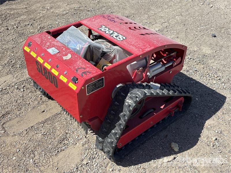 SDLOOL SL800 Remote Control Crawler Lawn Mower (Un Riding mowers