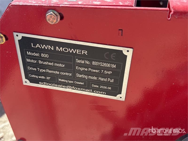  SDLOOL SL800 Remote Control Crawler Lawn Mower (Un Riding mowers