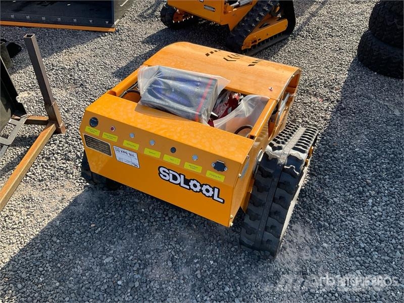  SDLOOL SL800 Remote Control Lawn Mower (Unused) Tondeuses montées
