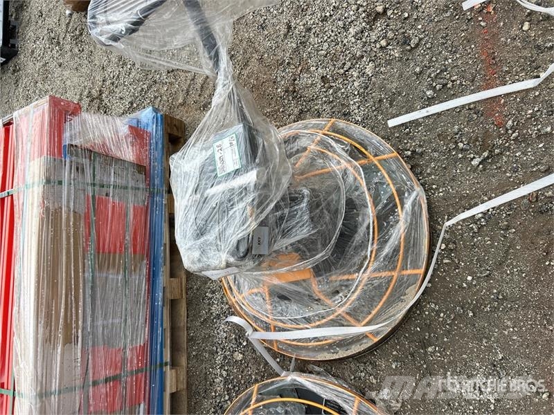 SDLOOL SL90B Power Trowel (Unused) Trowels