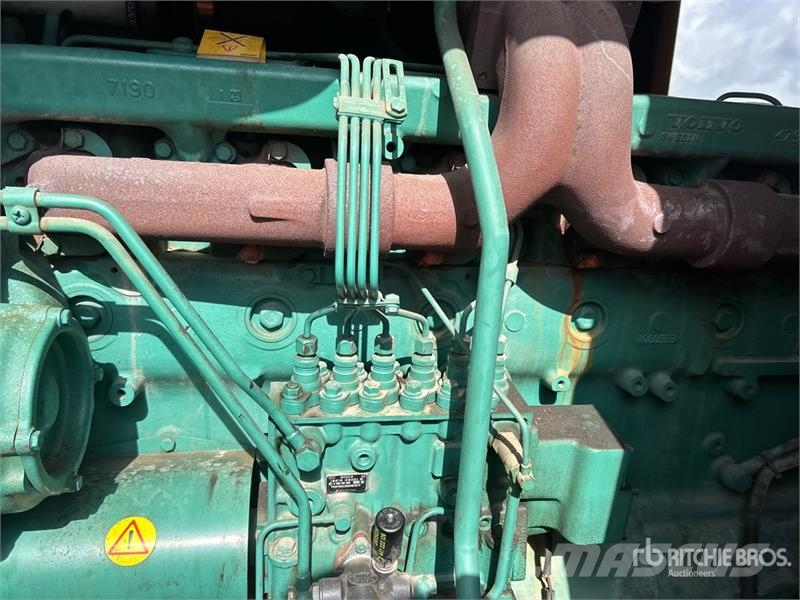 Sdmo GS350UC-SA 350 kW Skid-Mounted Generator Set مولدات ديزل