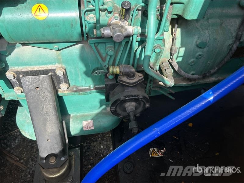 Sdmo GS350UC-SA 350 kW Skid-Mounted Generator Set مولدات ديزل