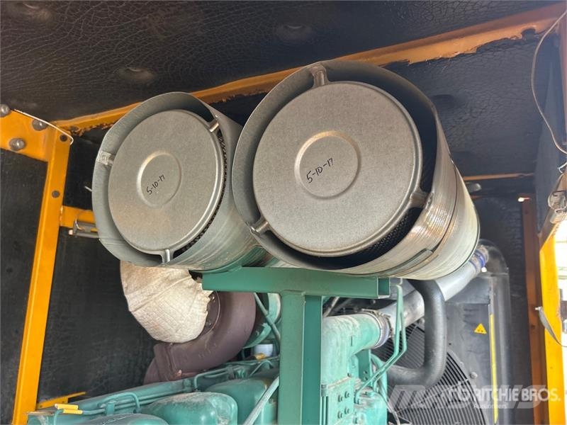 Sdmo GS350UC-SA 350 kW Skid-Mounted Generator Set مولدات ديزل
